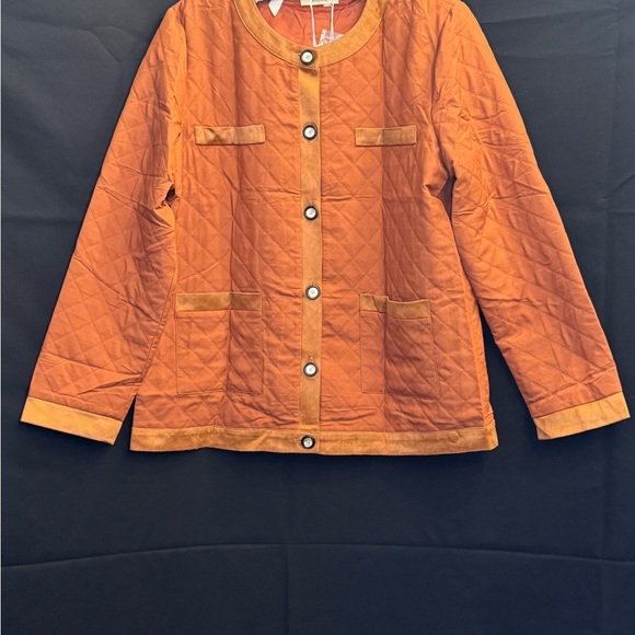 Women's Diamond Quilted Jacket in Pumpkin/Orange color way - Picture 2 of 5